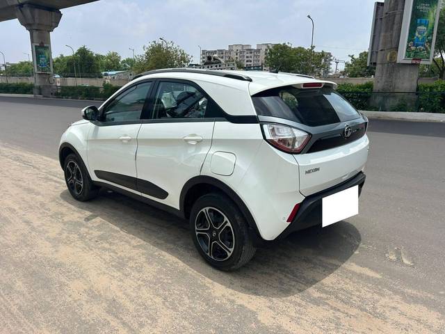 https://images10.gaadi.com/usedcar_image/4638397/original/processed_ae48aaf121693ee90ac3a8264414a9df.jpg?imwidth=6402