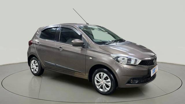 https://images10.gaadi.com/usedcar_image/4638459/original/b81b7ae19f63271150b77254770cadd0.jpg?imwidth=6400