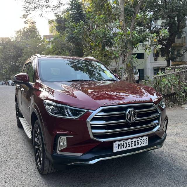 https://images10.gaadi.com/usedcar_image/4638471/original/processed_ff4cf7e12118a5267ca3fb98a379aa3e.jpg?imwidth=6400
