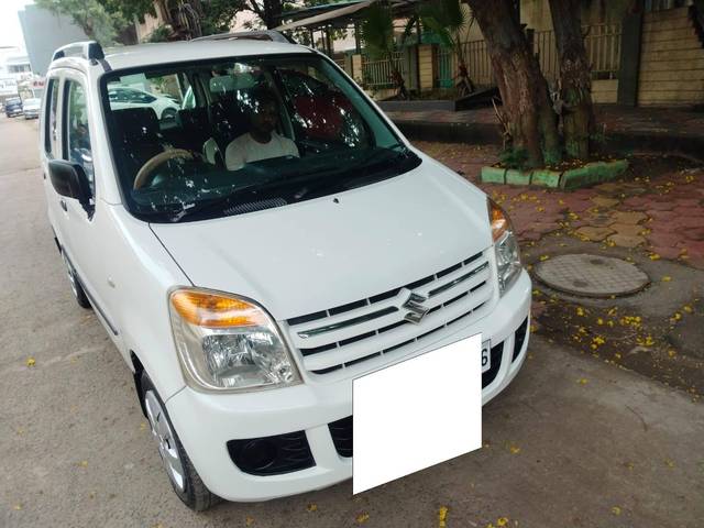 https://images10.gaadi.com/usedcar_image/4638501/original/processed_7f2b6bf57daa3711266a5eb564d5cb4e.jpg?imwidth=6400
