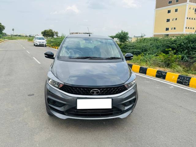 https://images10.gaadi.com/usedcar_image/4638510/original/processed_1dcb47e9803502a0fa2caa2e74986c0f.jpg?imwidth=6400