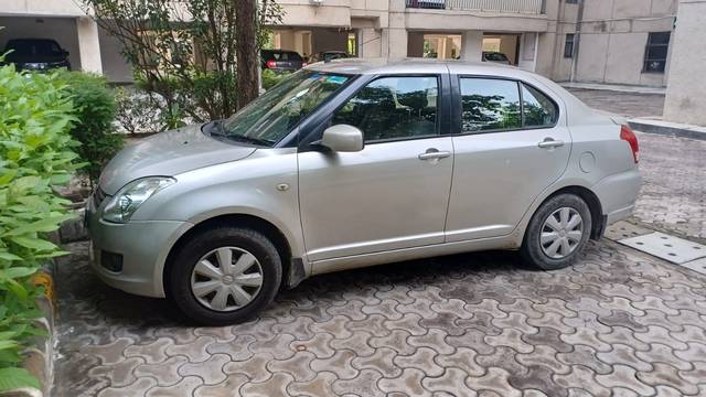 https://images10.gaadi.com/usedcar_image/4638548/original/afd057df-6dde-4024-a893-671fde525135.jpg?imwidth=6402