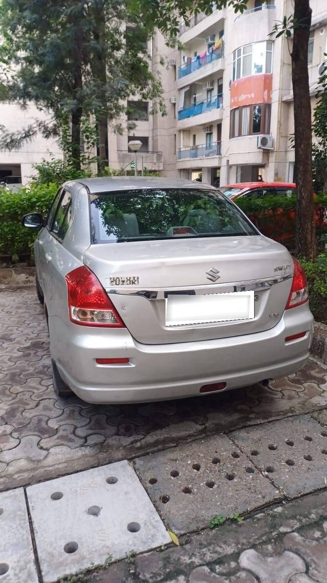 https://images10.gaadi.com/usedcar_image/4638548/original/processed_processed_6635059d-4016-402f-924e-6a7c63922a2f.jpg?imwidth=6401