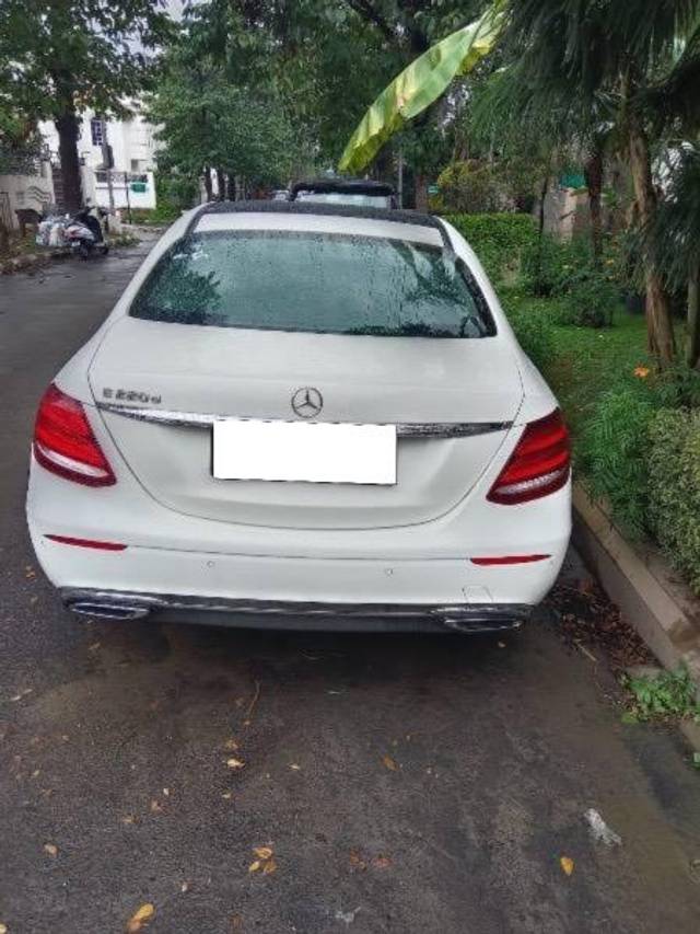 https://images10.gaadi.com/usedcar_image/4638575/original/processed_2f333bc4-a681-4c0f-a24f-cf70c32a1f15.jpeg?imwidth=6401