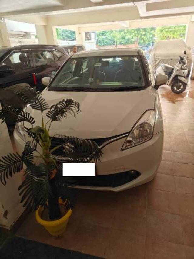 https://images10.gaadi.com/usedcar_image/4638586/original/processed_c5fbd43a-c876-49e3-8fb5-3f7200e162f5.jpg?imwidth=6400
