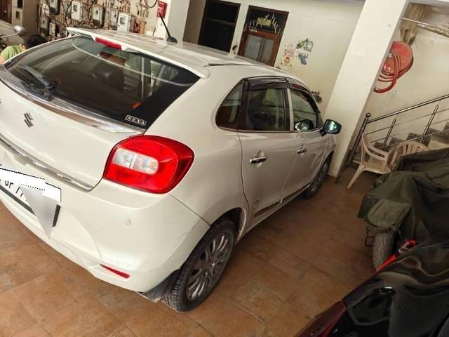 https://images10.gaadi.com/usedcar_image/4638586/original/processed_processed_c24f6532-a018-4624-8e1a-46d312f2f828.jpg?imwidth=6402