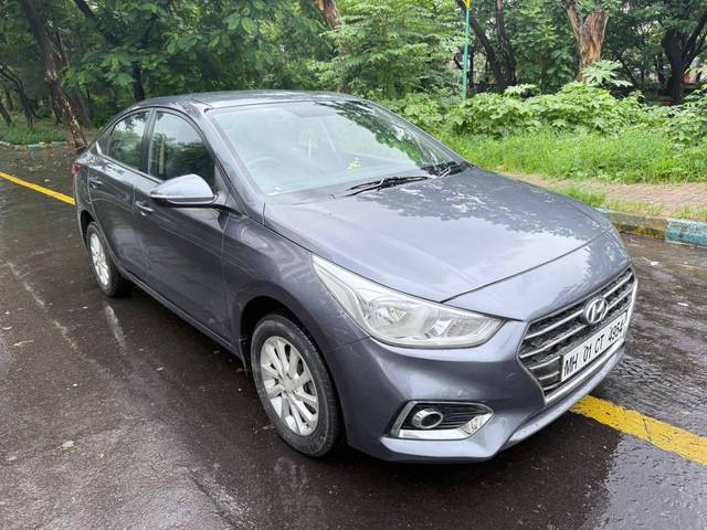 https://images10.gaadi.com/usedcar_image/4638620/original/processed_6571ae9a7492032de1e1b4246cbe4539.jpg?imwidth=6400