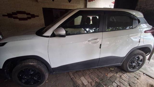 https://images10.gaadi.com/usedcar_image/4638635/original/processed_1cec057a-b78e-4001-88f3-13d7444fe1ca.jpg?imwidth=6400
