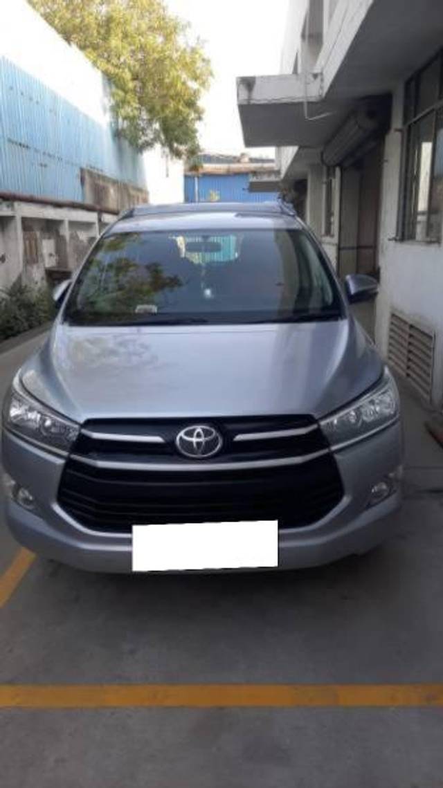 https://images10.gaadi.com/usedcar_image/4638642/original/processed_ee0cea4f-4cd4-4549-985d-5c6d238d3060.jpeg?imwidth=6402