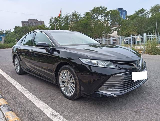 https://images10.gaadi.com/usedcar_image/4638647/original/processed_6b82478f7fb7e529e0c6ac51bddabec0.jpg?imwidth=6400