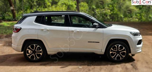 https://images10.gaadi.com/usedcar_image/4638706/original/processed_8539cd5e0cc192c81b82980c7c4e97bf.jpg?imwidth=6401