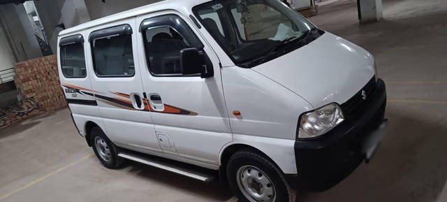 https://images10.gaadi.com/usedcar_image/4638713/original/d345525f-0947-4fa3-834e-e2e83effabfc.png?imwidth=6402