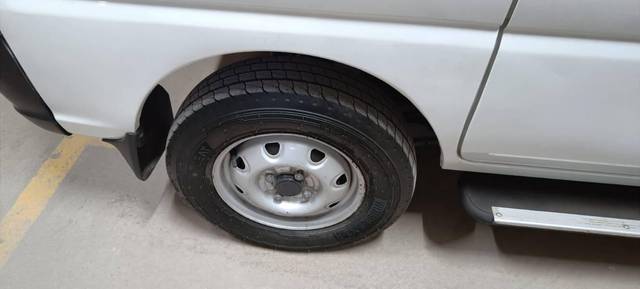https://images10.gaadi.com/usedcar_image/4638713/original/processed_e1828778-3fca-4773-8ed7-5d2001427a21.jpg?imwidth=6401