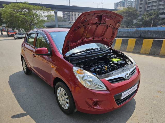 https://images10.gaadi.com/usedcar_image/4638724/original/processed_4eacd65884f5333e8b2f2d2fe0363fce.jpg?imwidth=6400