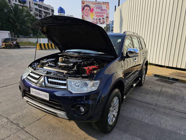 https://images10.gaadi.com/usedcar_image/4638736/original/processed_e1e9ddb6d48228ee6c013707237e2d82.jpg?imwidth=6400