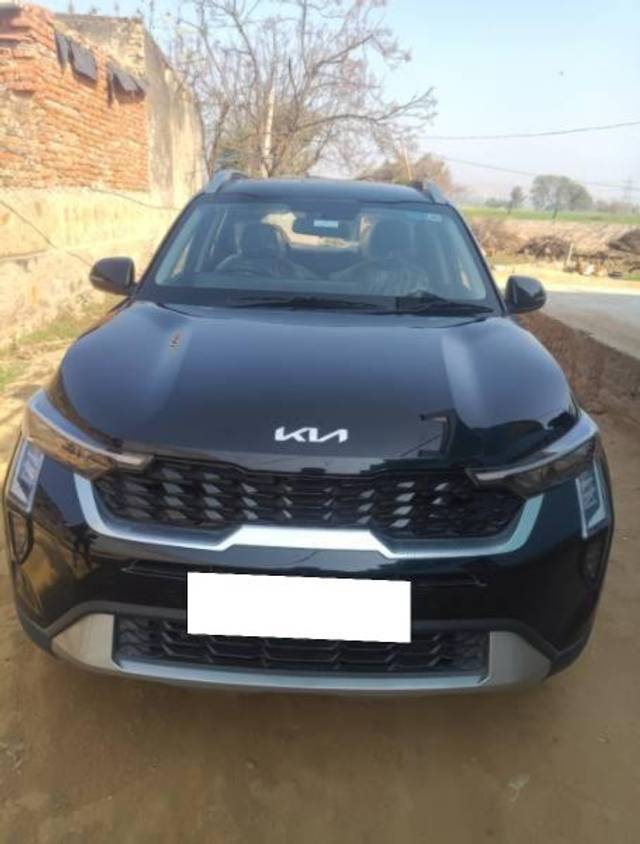 https://images10.gaadi.com/usedcar_image/4638747/original/processed_9e9a40e1-87d7-4744-8f41-a26194934827.jpg?imwidth=6400