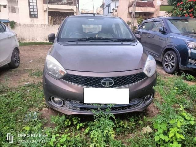 https://images10.gaadi.com/usedcar_image/4638773/original/processed_14fc12c7-ca95-4eac-bcd1-e3c9c942fb22.jpg?imwidth=6400