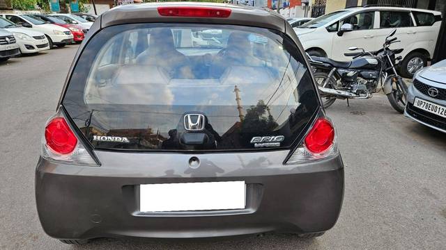 https://images10.gaadi.com/usedcar_image/4638785/original/processed_9b661e5e6341283550fef20289f0da8a.jpg?imwidth=6402