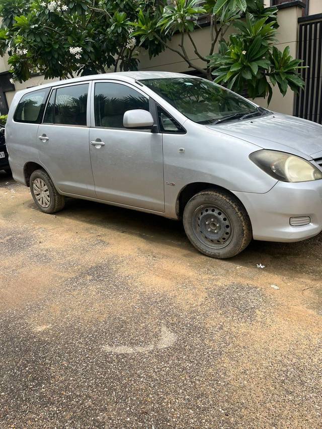 https://images10.gaadi.com/usedcar_image/4638818/original/processed_processed_7163faef-af3e-41c9-a872-2b20a4f63678.jpg?imwidth=6402