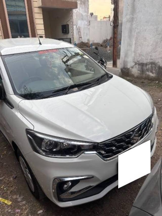 https://images10.gaadi.com/usedcar_image/4638880/original/processed_fecf3e17-1926-410b-9bd9-4dddd5df8c76.jpeg?imwidth=6400
