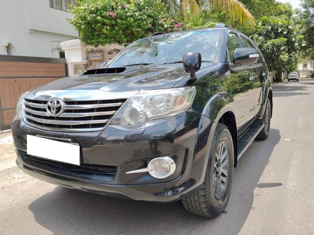 https://images10.gaadi.com/usedcar_image/4638894/original/processed_2ad0f71f5307a50a7fd142ec5c6fec4e.jpg?imwidth=6400