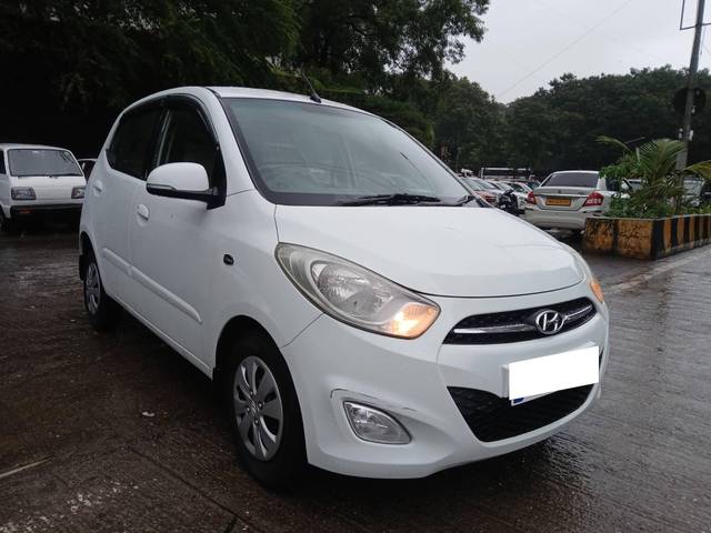 https://images10.gaadi.com/usedcar_image/4638898/original/processed_85f375665d3e1ac22f30596f2f002fb7.jpg?imwidth=6400
