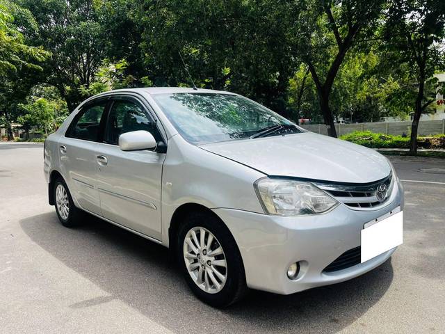 https://images10.gaadi.com/usedcar_image/4638901/original/processed_4f7219ea67eb916ce27a93a213b876e4.jpg?imwidth=6400