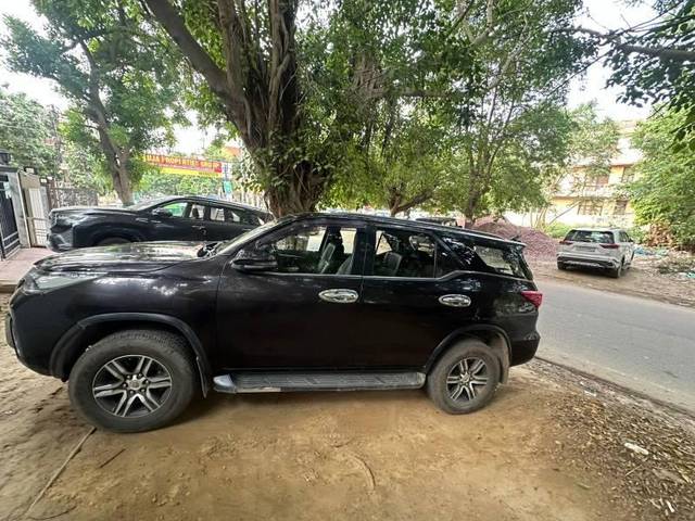 https://images10.gaadi.com/usedcar_image/4638911/original/processed_be4452da-aca6-45fa-8c7a-0d6645632e88.jpg?imwidth=6400