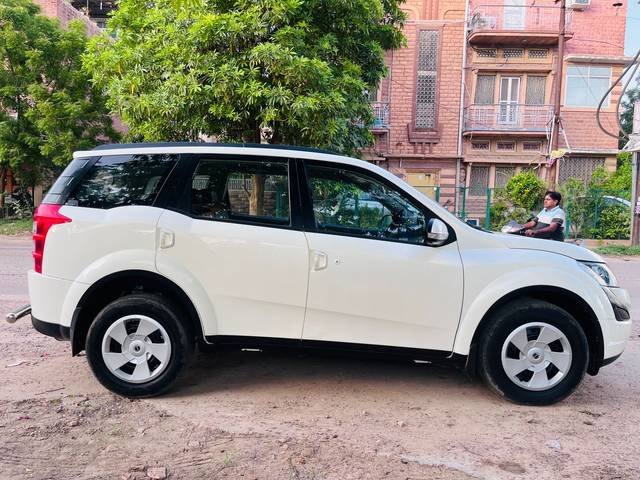 https://images10.gaadi.com/usedcar_image/4638923/original/5e39065ba3f9535aa9e3c6f16ef801bf.jpg?imwidth=6401