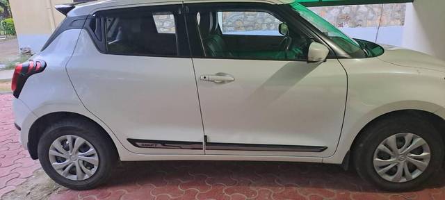 https://images10.gaadi.com/usedcar_image/4638987/original/processed_73fcfb5a-ed3a-4967-ae4b-87757f8ef568.jpg?imwidth=6400