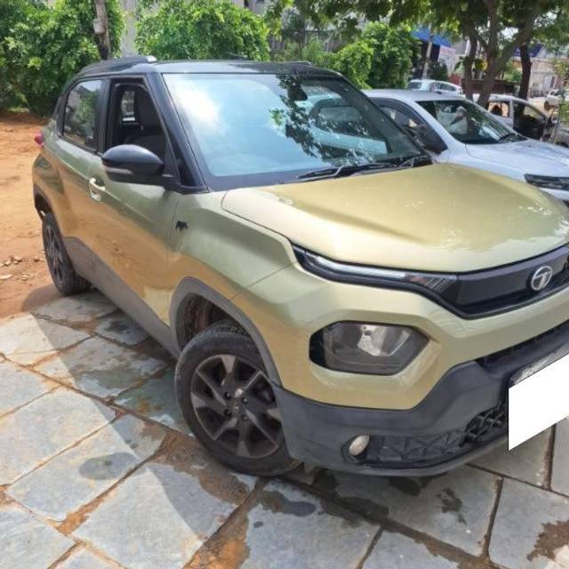 https://images10.gaadi.com/usedcar_image/4638996/original/processed_dfa7cc8b-1b9a-4ace-b1d6-020a89288e3d.jpg?imwidth=6400