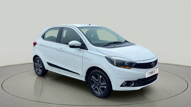 https://images10.gaadi.com/usedcar_image/4639001/original/1b2afd88ddf905508dd9fbd203ab1db4.jpg?imwidth=6400