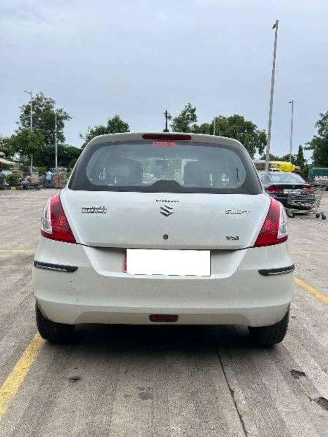https://images10.gaadi.com/usedcar_image/4639015/original/processed_676f4d26-31c8-4e7e-b6a4-c5a34476ba63.jpeg?imwidth=6402