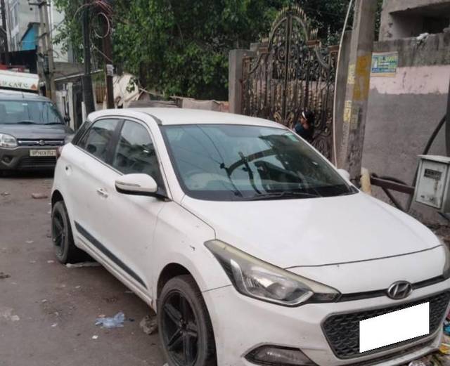 https://images10.gaadi.com/usedcar_image/4639016/original/processed_8999d751-640b-4165-86d0-e296c1c989d0.jpg?imwidth=6400