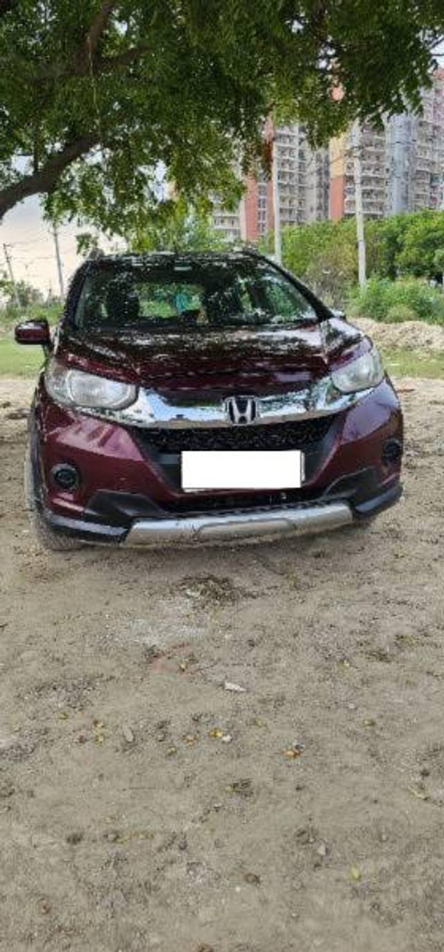 https://images10.gaadi.com/usedcar_image/4639027/original/processed_6cdb773c-cc44-4720-9d72-c9f3e8d5b64a.jpg?imwidth=6400