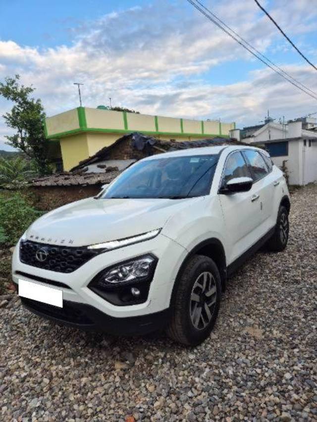https://images10.gaadi.com/usedcar_image/4639030/original/processed_332b26c9-bc22-46e3-9ef1-84d433f17e25.jpg?imwidth=6402