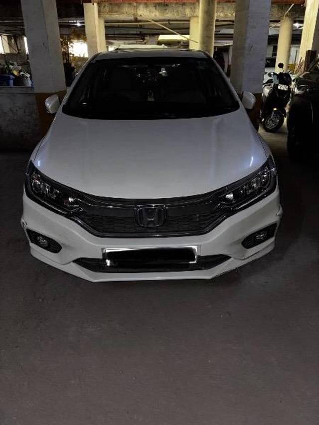 https://images10.gaadi.com/usedcar_image/4639085/original/processed_8f1e8e0c-7689-4b25-9814-92f013f499cd.jpeg?imwidth=6400