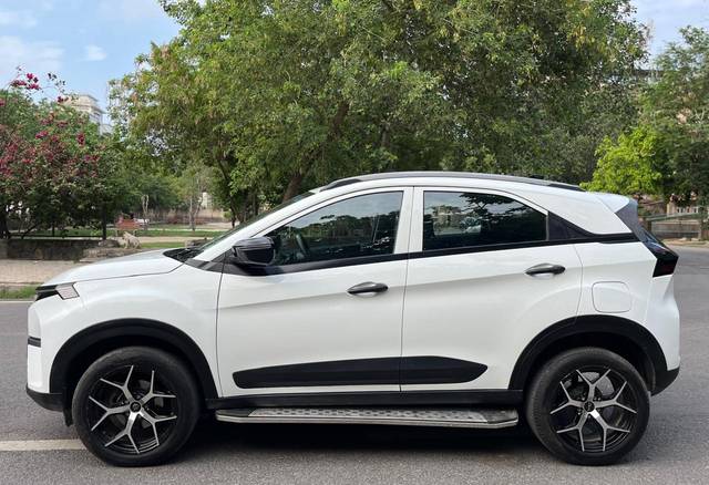 https://images10.gaadi.com/usedcar_image/4639113/original/90c2b7d9929b9655b346341367acc162.jpg?imwidth=6402