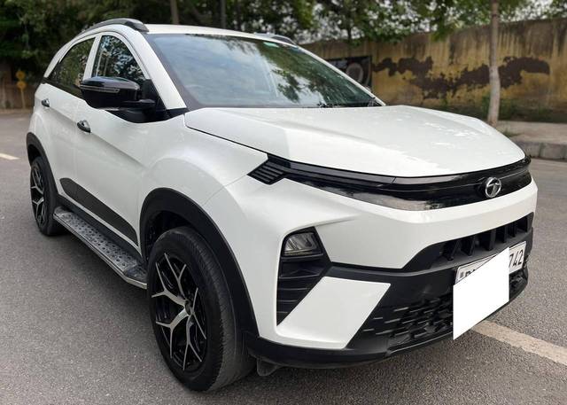 https://images10.gaadi.com/usedcar_image/4639113/original/processed_588e54afd5f3396d3541df48ad324306.jpg?imwidth=6400