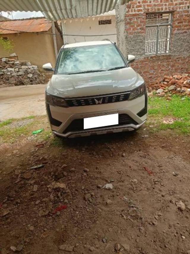 https://images10.gaadi.com/usedcar_image/4639117/original/processed_d117615b-bd8d-4112-8af2-00c45b46a417.jpeg?imwidth=6400