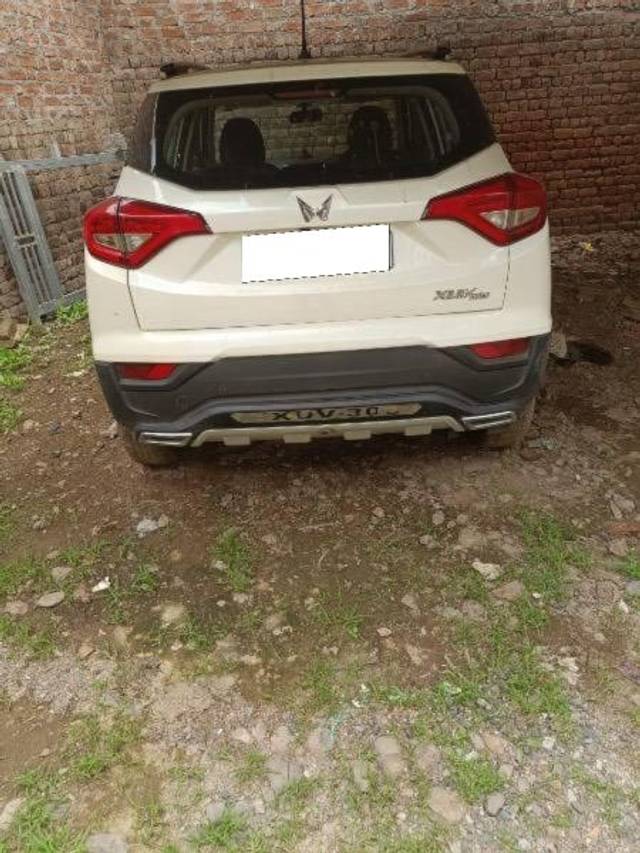 https://images10.gaadi.com/usedcar_image/4639117/original/processed_f61e70d6-8f0f-48a2-ac6e-dc7c563803c0.jpeg?imwidth=6402