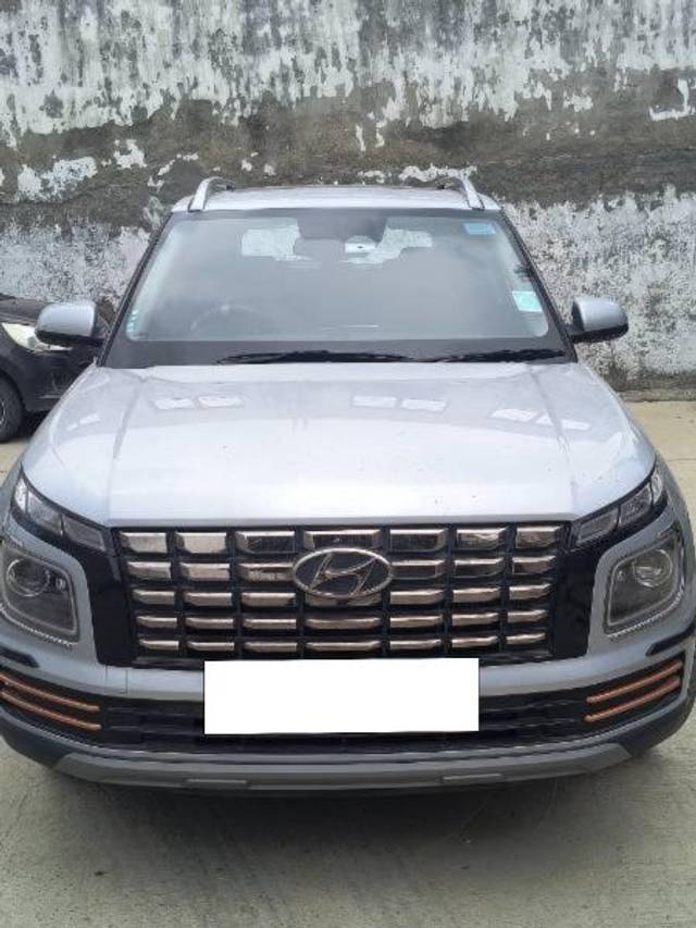 https://images10.gaadi.com/usedcar_image/4639183/original/processed_a881cf57-de44-47d5-b210-19fffa73e53a.jpg?imwidth=6400