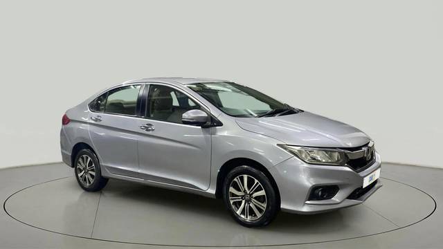 https://images10.gaadi.com/usedcar_image/4639187/original/f8e560478f698ca9545172205ff236e6.jpg?imwidth=6400