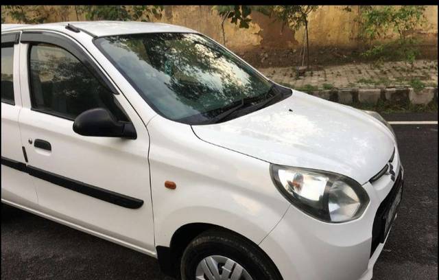 https://images10.gaadi.com/usedcar_image/4639194/original/a049336008e7435ab1bc20502b224662.jpg?imwidth=6401