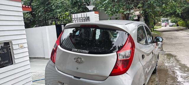 https://images10.gaadi.com/usedcar_image/4639204/original/processed_77cec62c-ecbd-458d-9495-33e889360fa1.jpg?imwidth=6401