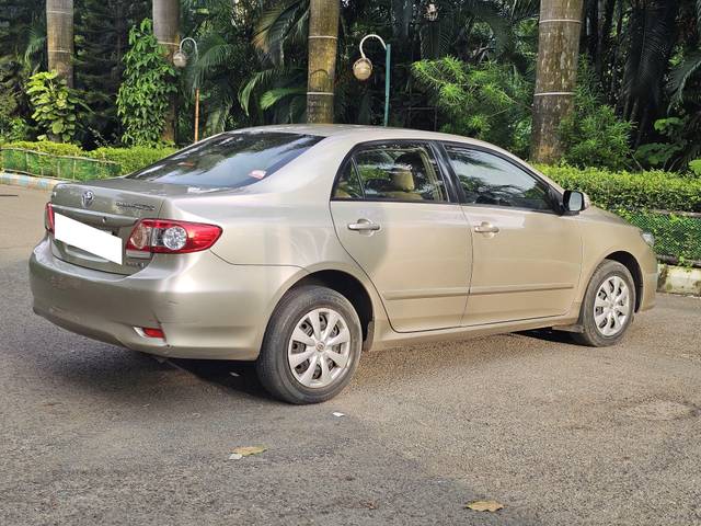 https://images10.gaadi.com/usedcar_image/4639270/original/processed_ae8d356cedceee0c26b34a56a777c247.jpg?imwidth=6402