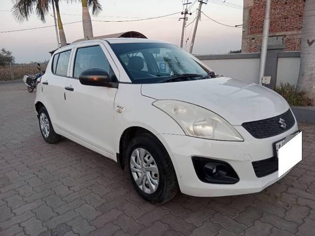 https://images10.gaadi.com/usedcar_image/4639273/original/processed_cc7ad9d6-93fa-40f6-acab-2f7f5459ccbb.jpg?imwidth=6400