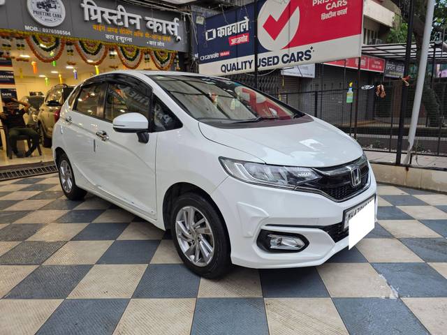 https://images10.gaadi.com/usedcar_image/4639274/original/processed_85f0d2400837d600400564545ca7dd8a.jpg?imwidth=6400