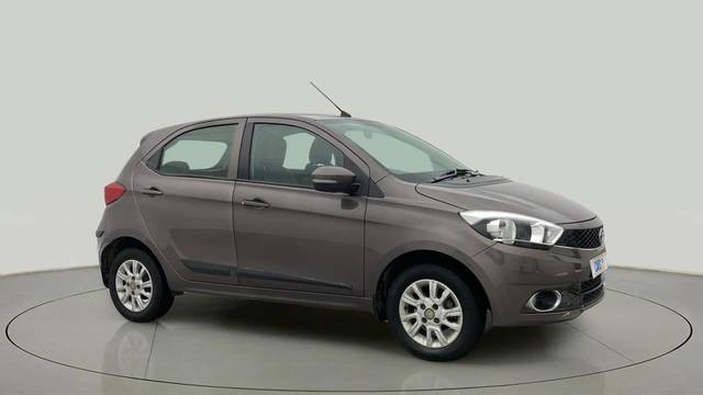 https://images10.gaadi.com/usedcar_image/4639343/original/e6a495a20ba8224a9eb324b99cf78b2f.jpg?imwidth=6400