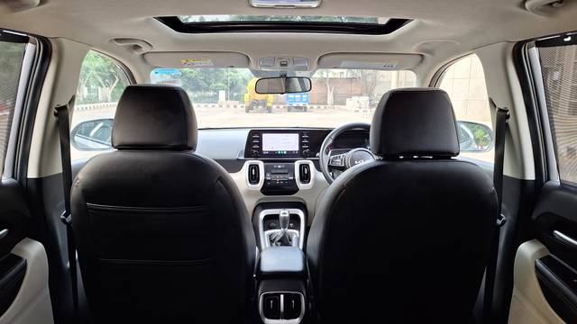 https://images10.gaadi.com/usedcar_image/4639371/original/3ea43f926e6893e43d0f8c41efb09a7a.jpg?imwidth=6402